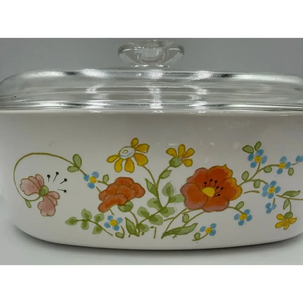 1980's CorningWare 2 Litter Casserole Dish